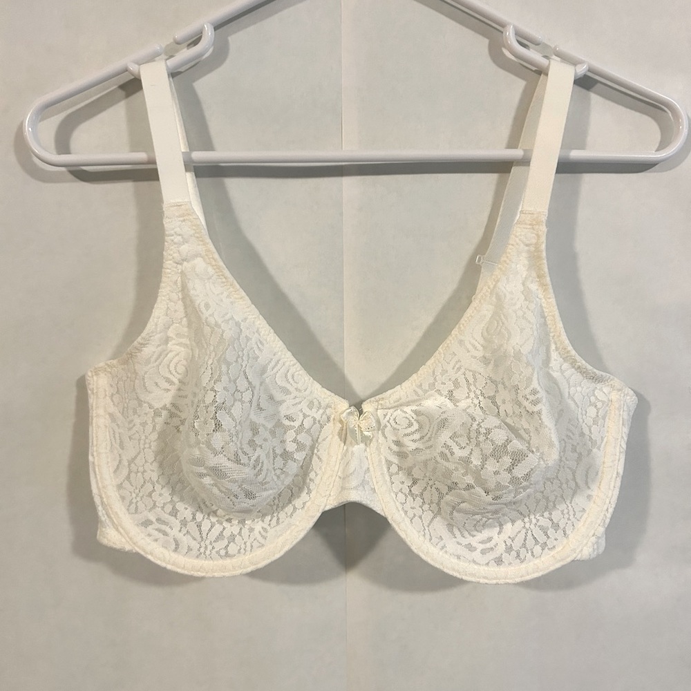Wacoal lace full coverage bra size 38D
